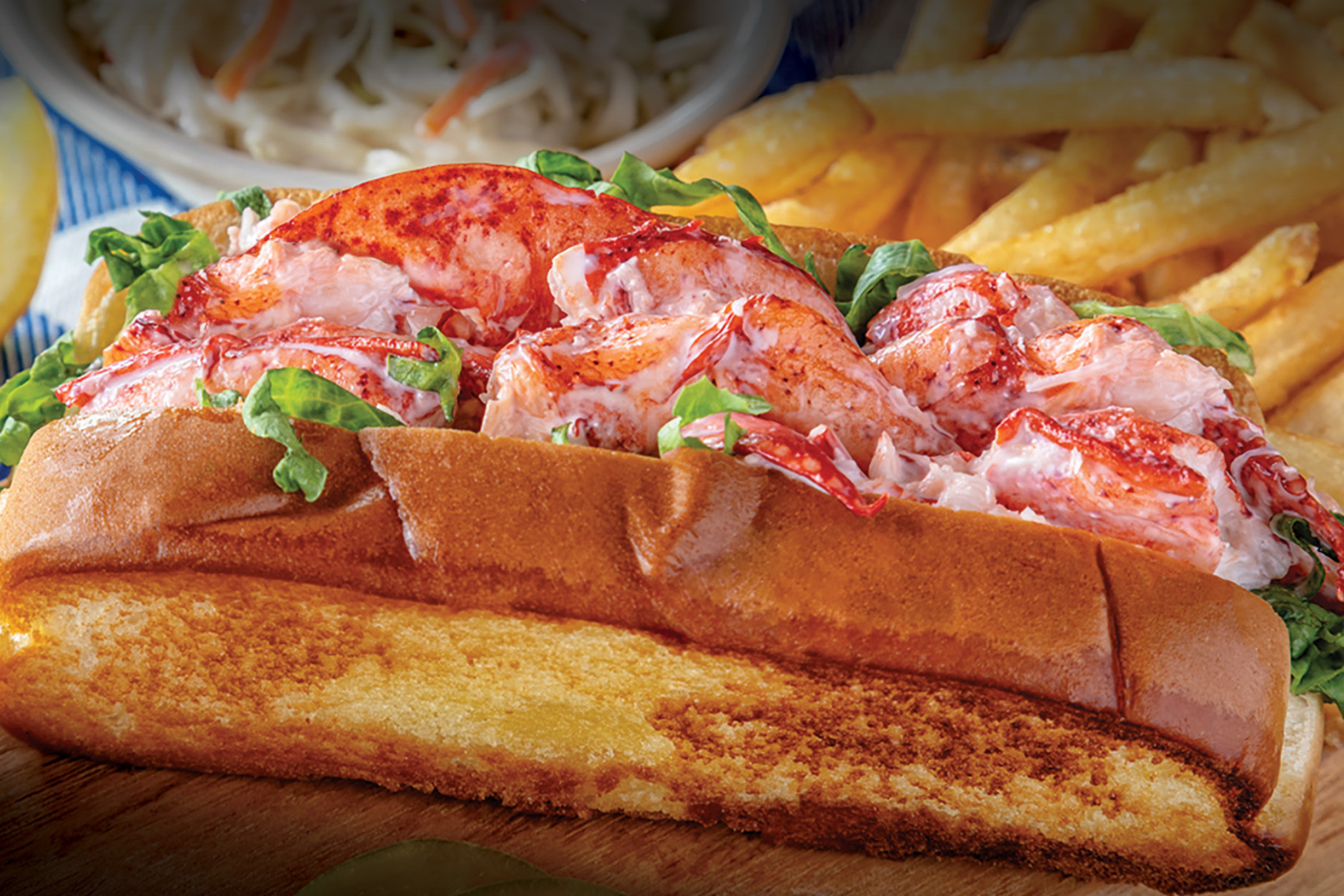 CLASSIC LOBSTER ROLL